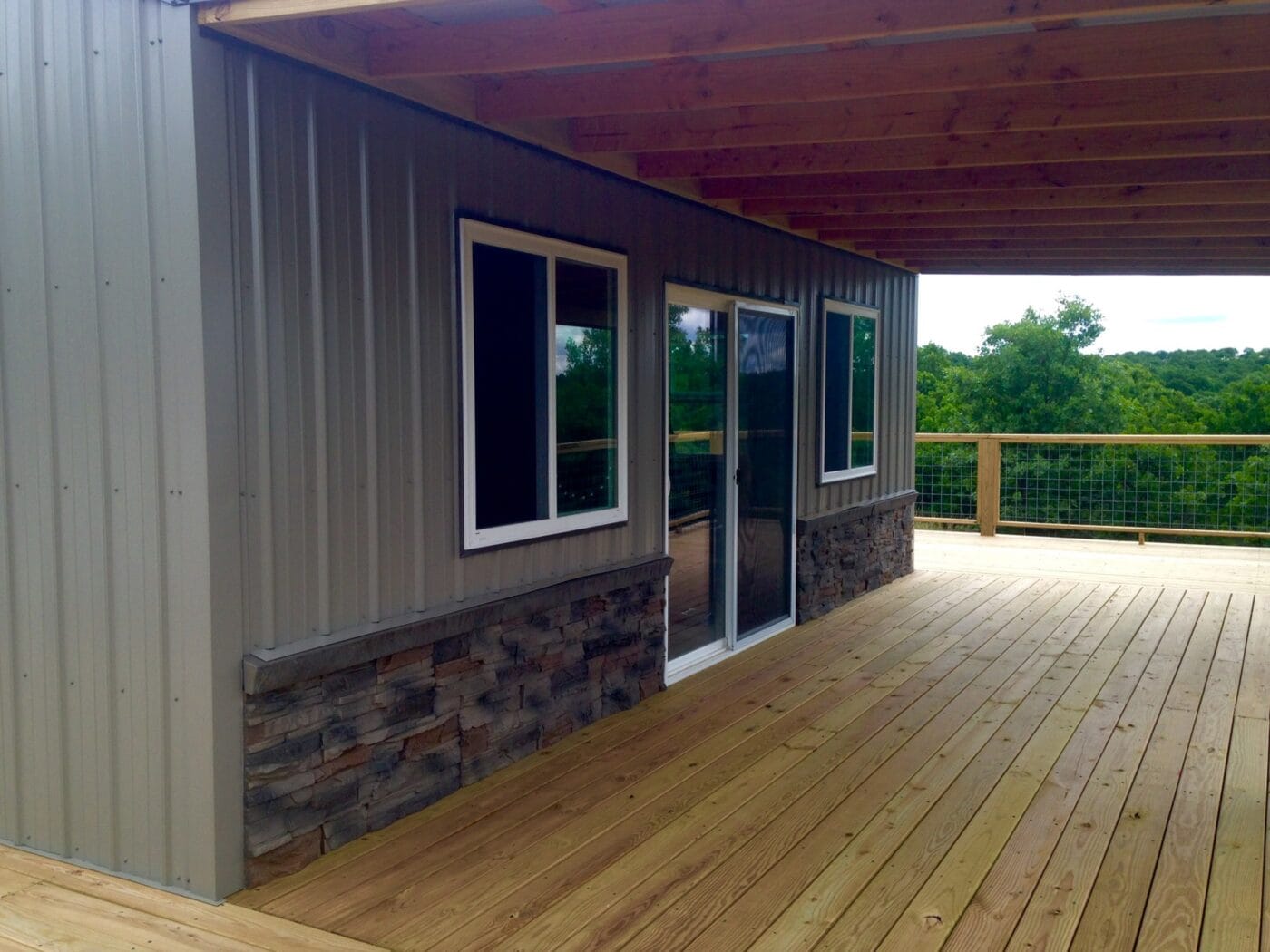 An exterior walls project using Kenai Stacked Stone panels.