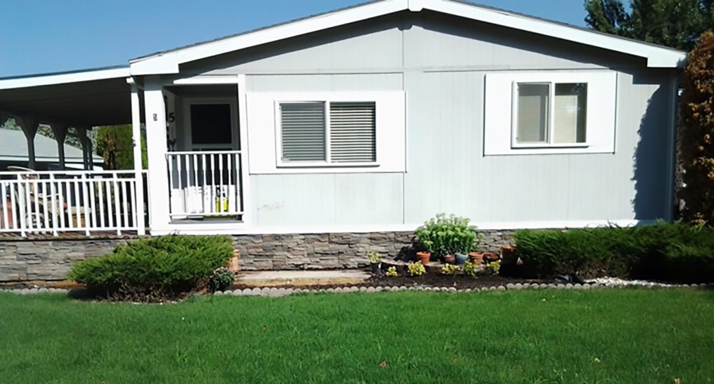 A mobile home skirting project using our Kenai Stacked Stone panels.