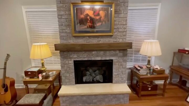 Chicago Brick Fireplace Design