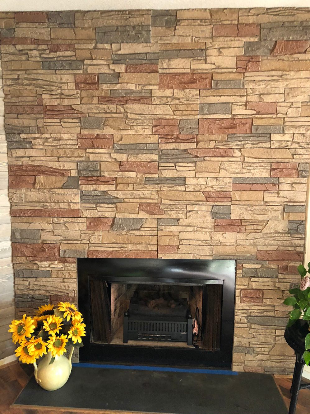 home fireplace accent wall