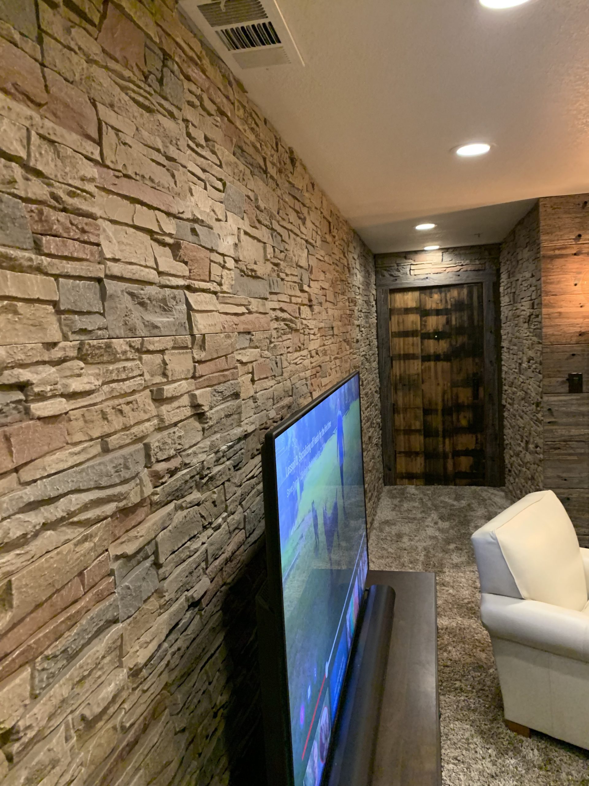 Bill's DIY Hallway and Living Room Accent Wall - GenStone