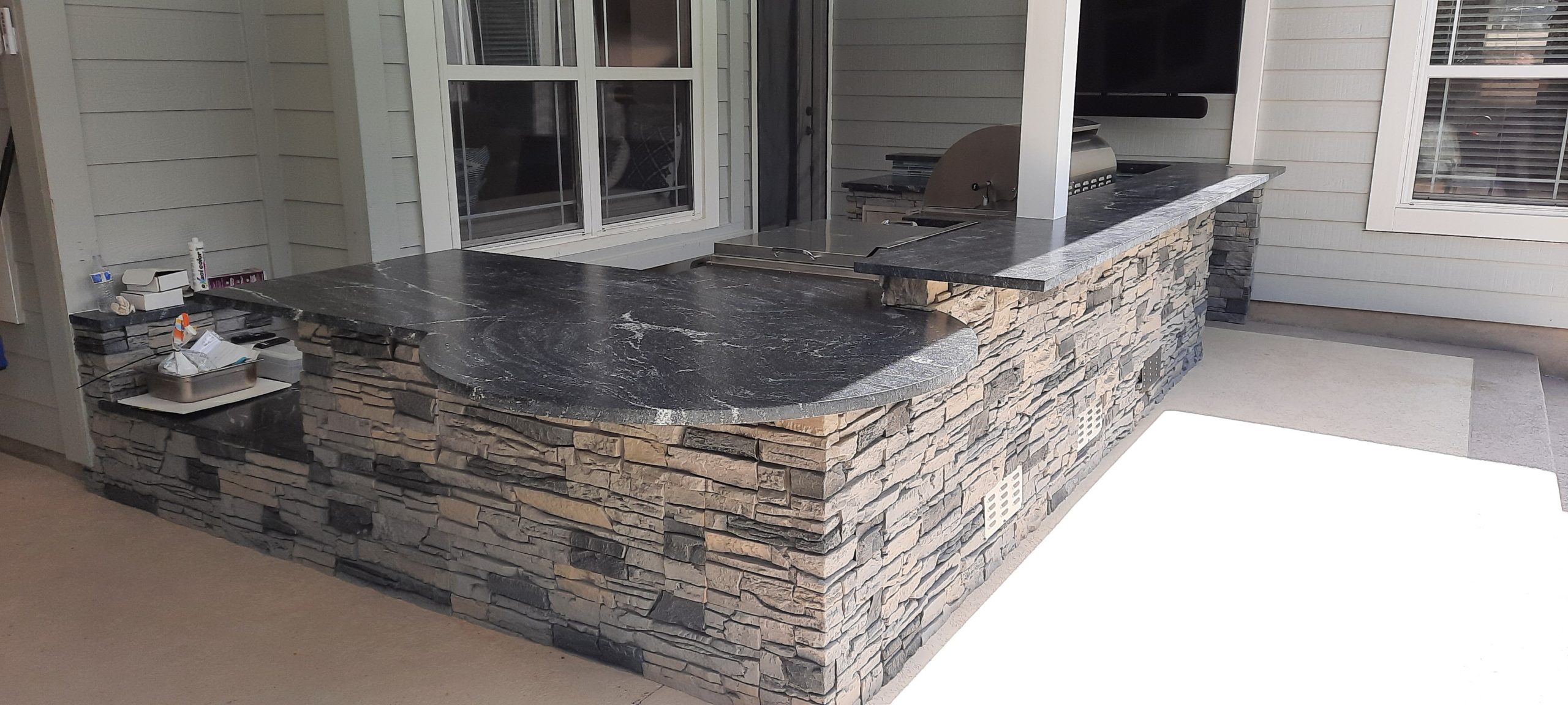Northern Slate faux stone DIY outdoor kitchen