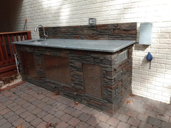 Stratford faux stone patio bar