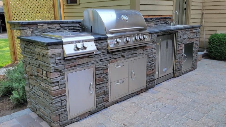 Keystone stone veneer outdoor kitchen