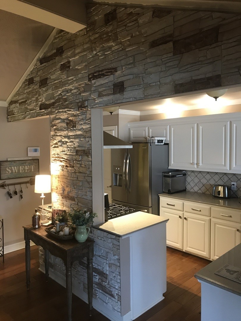 Vanilla Bean faux stone kitchen accent wall