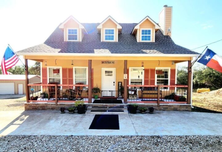 After using Desert Sunrise faux stone for a porch wainscoting project.