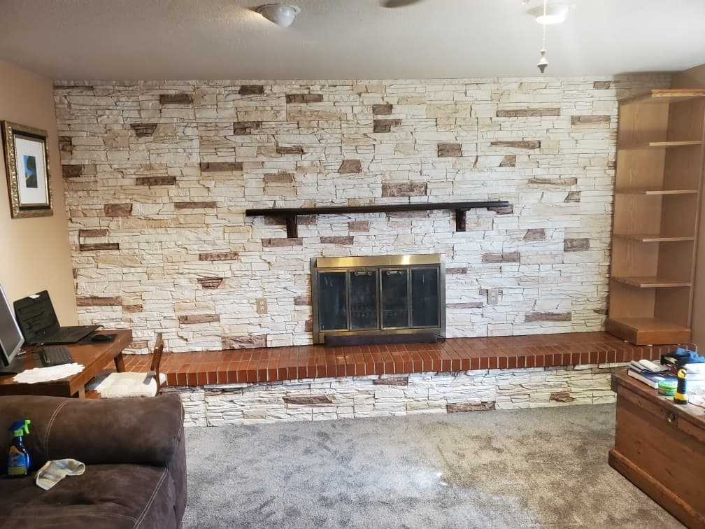 Vanilla Bean Stacked Stone Fireplace Accent Wall Design
