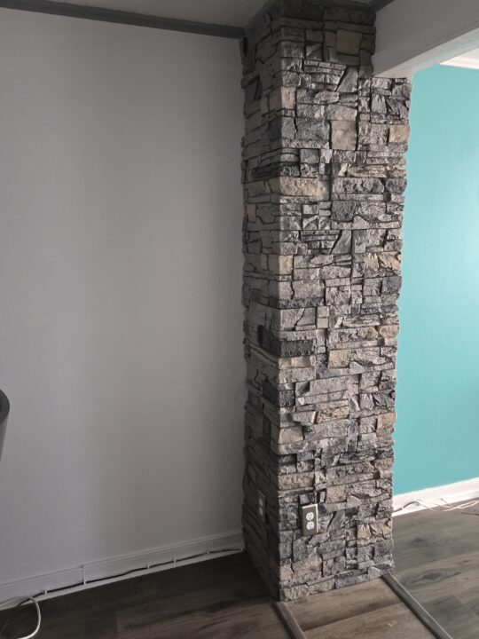 A DIY accent column project completed using GenStone's Northern Slate Stacked Stone Column panels.