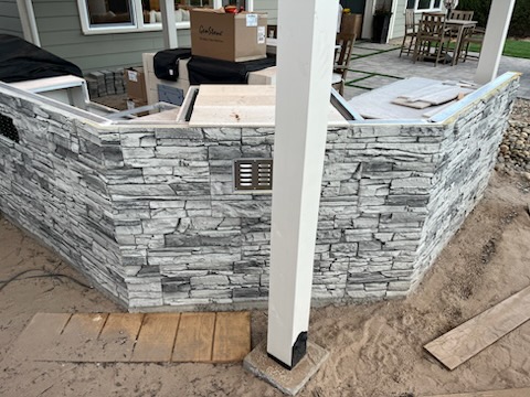 Scott’s Small Outdoor Kitchen Ideas