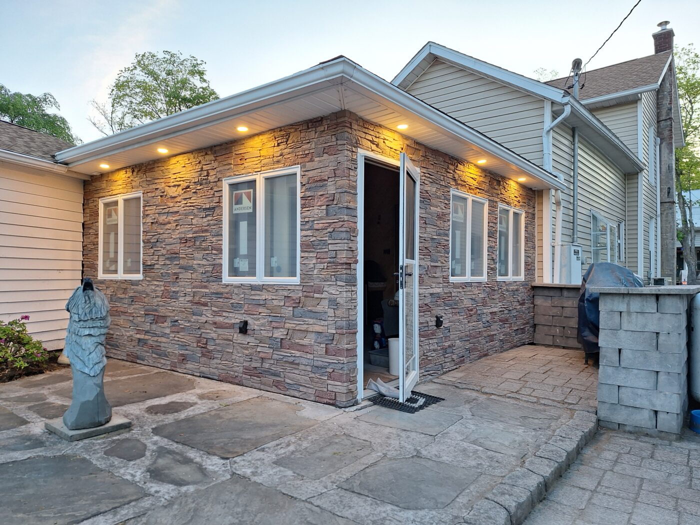 David's Imitation Stone Accent Wall