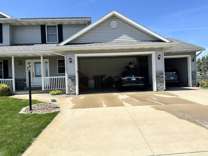 Dennis’ Northern Slate Wainscot