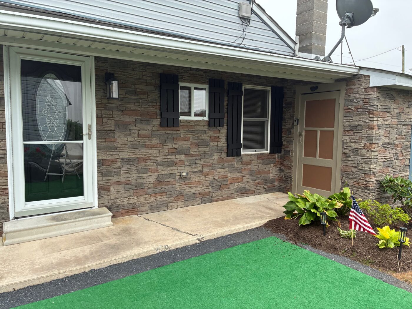 Nancy used GenStone to create a beautiful DIY front door accent wall.