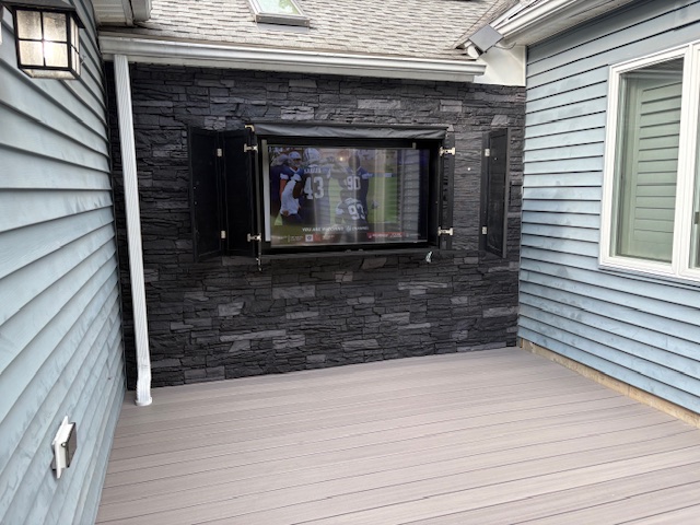 Paul’s Iron Ore Stone Accent Wall