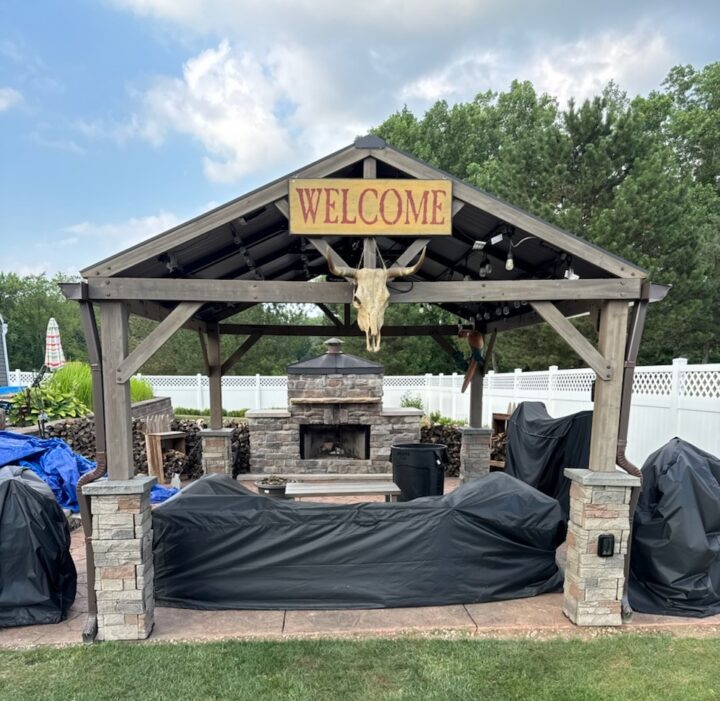 William’s Kenai Faux Stone Pillars