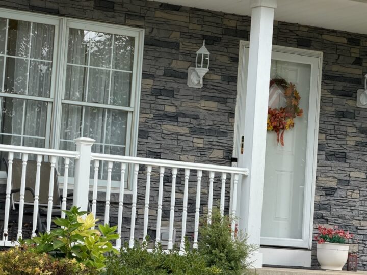 Carol’s Northern Slate Garage